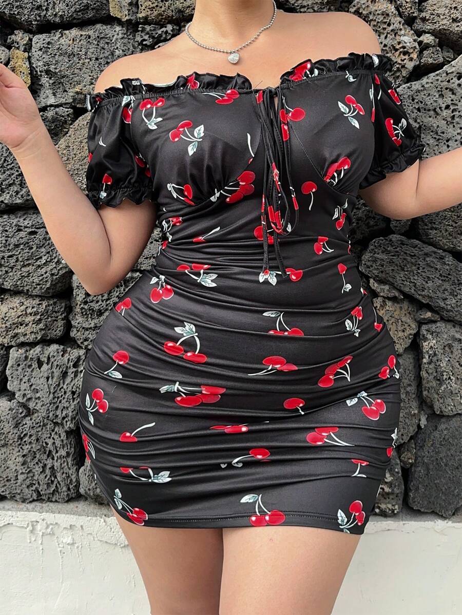 Sunnyshic 大码浪漫樱桃印花露肩收腰紧身连衣裙，度假