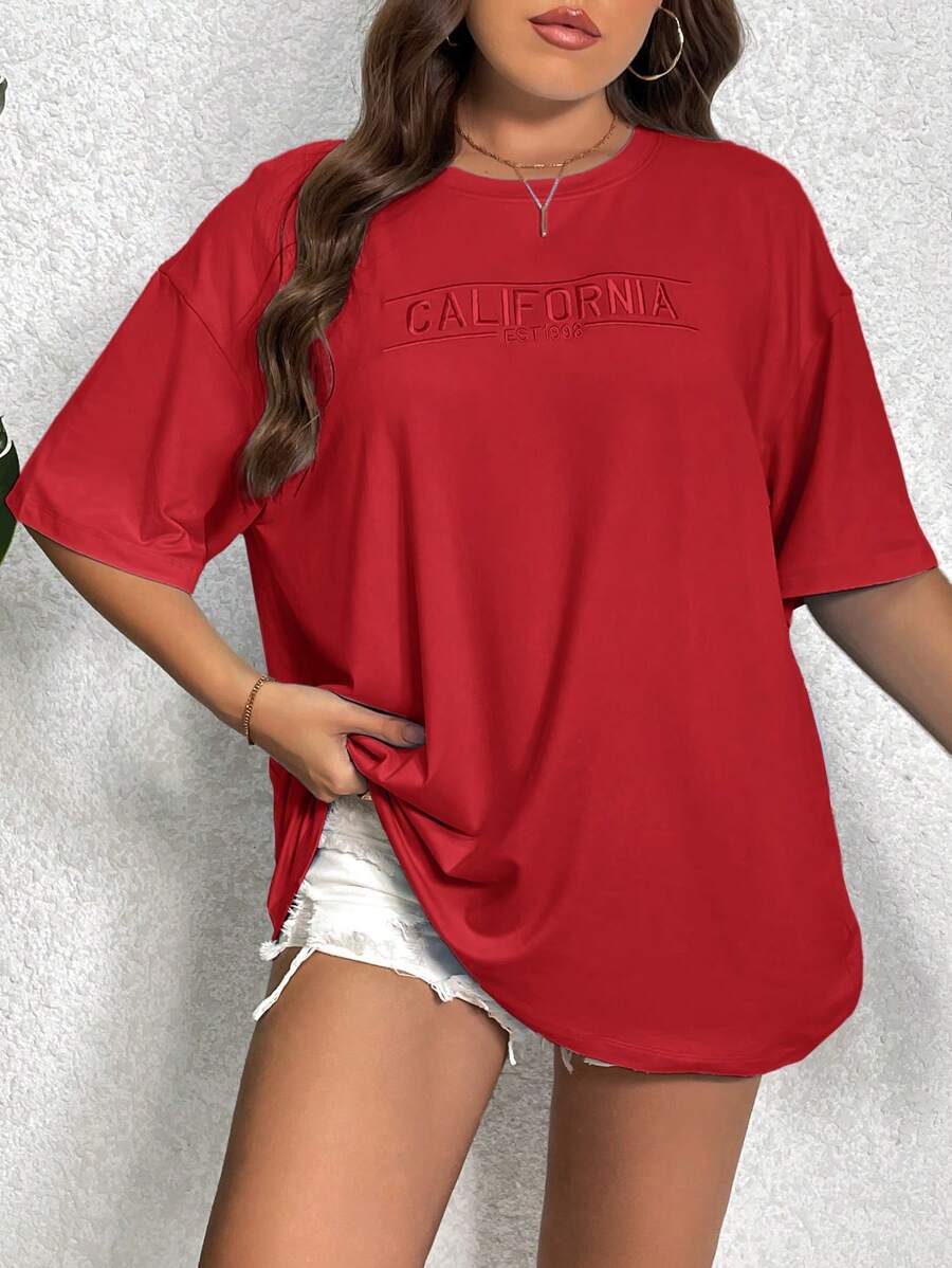 SHEIN Essnce Plus Embroidery Letter Pattern Drop Shoulder Tee Plus Size T Shirt Girls Red - Red - View 1