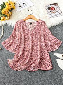 SHEIN LUNE Plus Size Vacation Casual Ditsy Floral Trumpet Sleeve Shirt