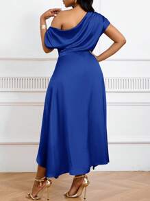 SHEIN Tall CURVE 大码不对称下摆缎面礼服，腰部收紧，优雅晚礼服婚礼宾客礼服女士新娘送礼会礼服白色俱乐部俱乐部服装女士性感 - 寶藍色 - 查看 3