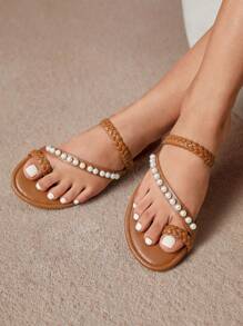 CUCCOO CURVES Sandales plates évasées en style bohème tressé pour femmes, idéales pour les vacances à la plage et le style décontracté avec perle