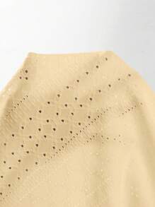 SHEIN EZwear T-shirt mince en maille blanche avec broderie à œillets pour femmes