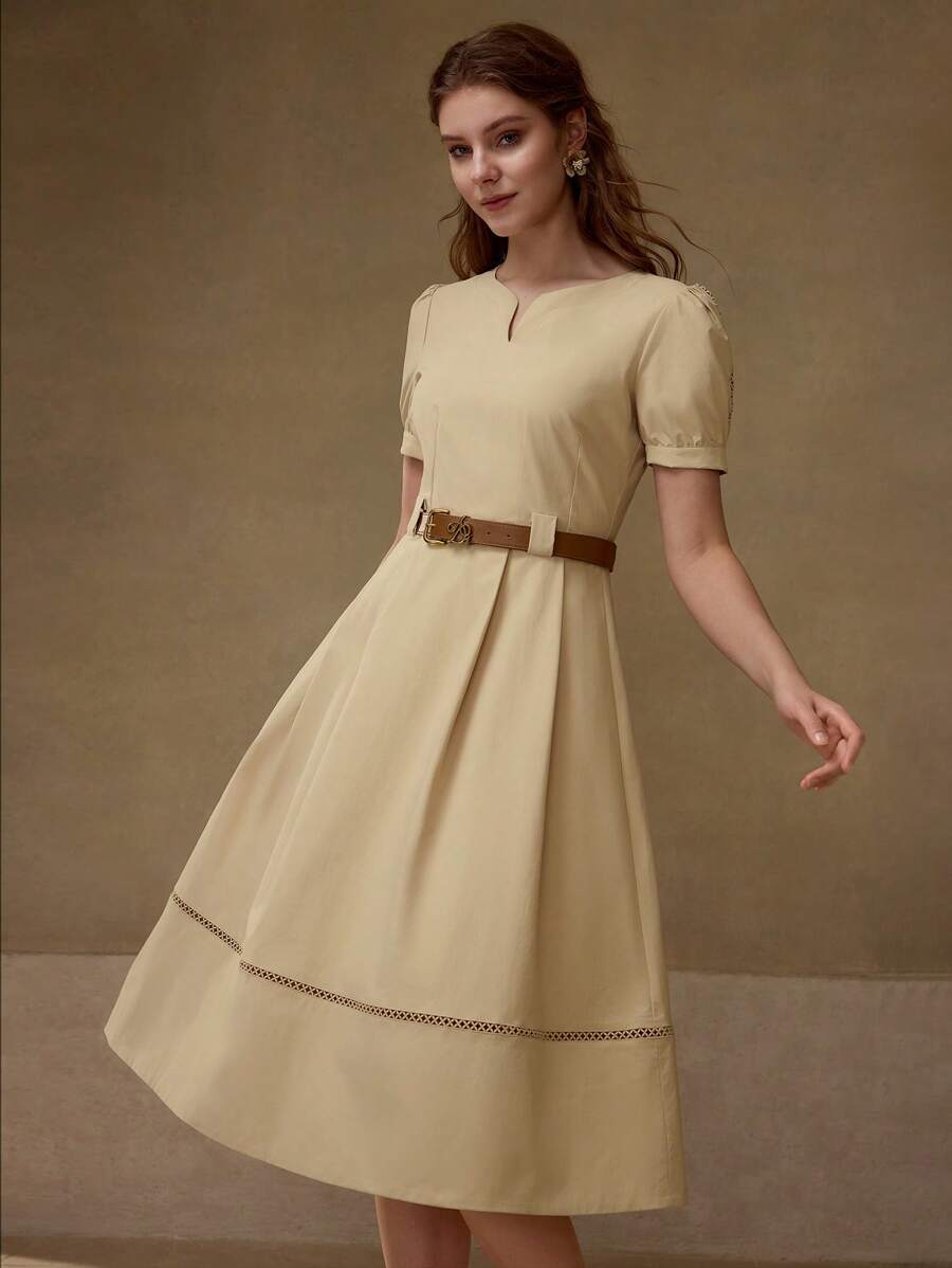 MOTF PREMIUM VESTIDO PLISADO CON CINTURÓN - Caqui - Ver 1