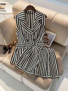 Franclia Black And White Striped Sleeveless Blazer And Shorts Two-Piece Set - Black and White - View 3