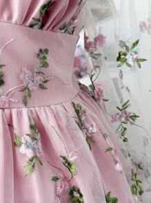 Sweetra Lace Embroidered Sweet V-Neck Cinched Waist Midi Dress - Multicolor - View 3