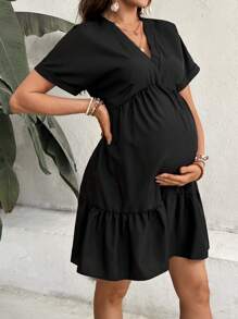 SHEIN 孕妇 V 领宽松连衣裙，简约时尚的设计适合夏季