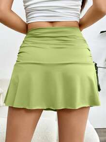 SHEIN x Carly Lawrence SHEIN EZwear Spring Break Solid Ruched Ruffle Hem White Skirt - Green - View 2