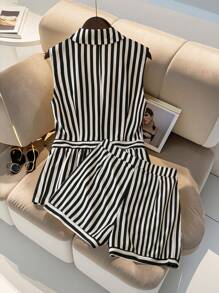 Franclia Black And White Striped Sleeveless Blazer And Shorts Two-Piece Set - Black and White - View 2