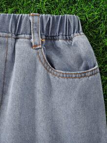 SHEIN Tween Girl Sleeveless Solid Color Tank Top & Ombre Denim Jeans 2 Pieces Set