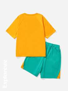 2 件套男童撞色块字母印花连帽衫 T 恤和短裤运动套装，适合运动、户外活动、夏季