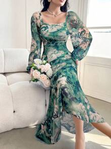 Modelyn Floral Print Squared Neck & Lantern Sleeve Bodycon Dress - Green - View 6