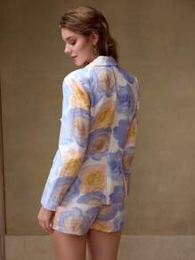 MOTF BLAZER CON ESTAMPADO FLORAL Y DOBLE BOTÓN