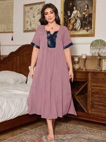 SHEIN 佩斯利复古印花拼布简约优雅舒适柔软机织面料大码休闲中长睡袍，粉色，Moo Moo - 粉色 - 查看 4