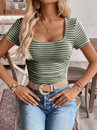 SHEIN Frenchy Vrouwen gestreepte kleurblok geplooide basic eenvoudig T-shirt