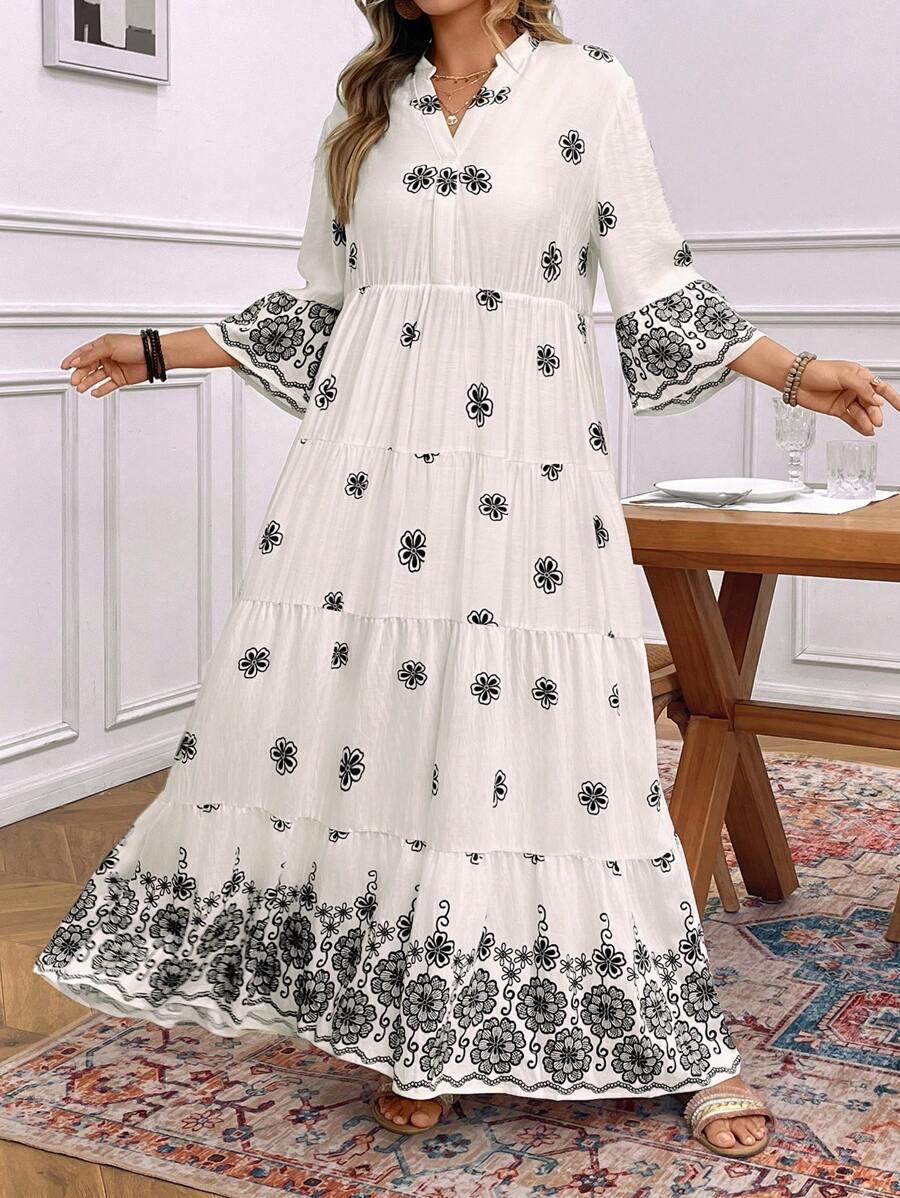 SHEIN LUNE Vestido de encaje con cuello en V y estampado floral con ubicación, de talla grande, de SHEINLUNE - Blanco y Negro - Ver 1