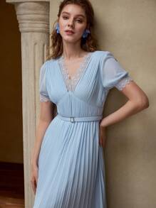 MOTF PREMIUM 对比色蕾丝褶饰连衣裙 - 藍色 - 查看 4