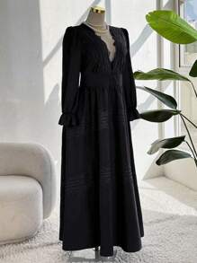 Flirla Vestido entallado con cuello en V profundo, aplicación de encaje y silueta evasé para mujer de tallas grandes, apto para San Valentín