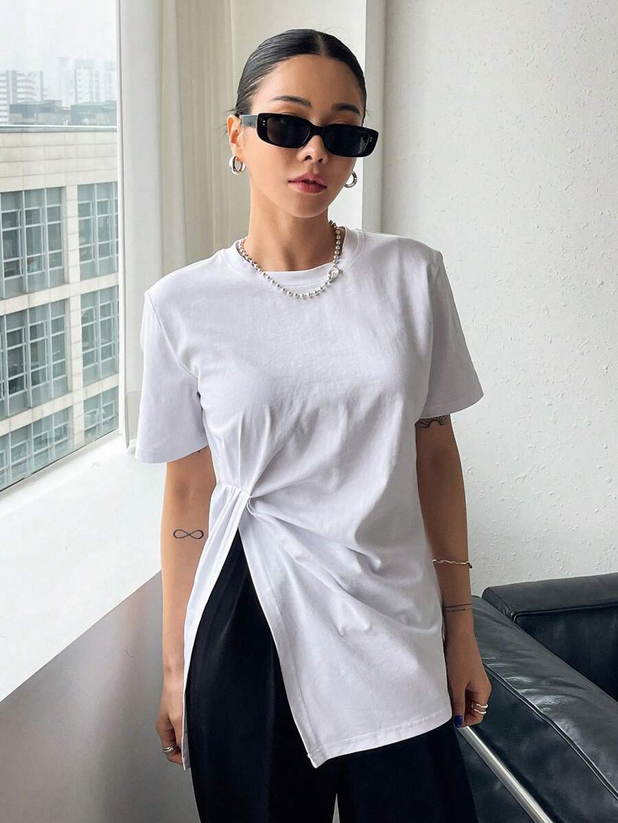 DAZY 純色扭紋前開叉下擺 T 卹 - 白色 - 查看 1