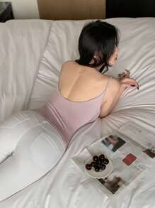 DAZY 女款修身露背細肩帶背心，簡約時尚設計，適合夏季，純色背心上衣，返校穿搭掛脖上衣 - 粉色 - 查看 3