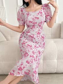 DAZY 女士方领短袖全印花连衣裙花卉太阳裙 - 粉色 - 查看 1