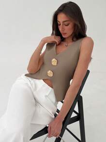 Aloruh Women's Sleeveless Summer Knit Top With Metal Floral Decor And Side Slit Hem - Camel - View 5
