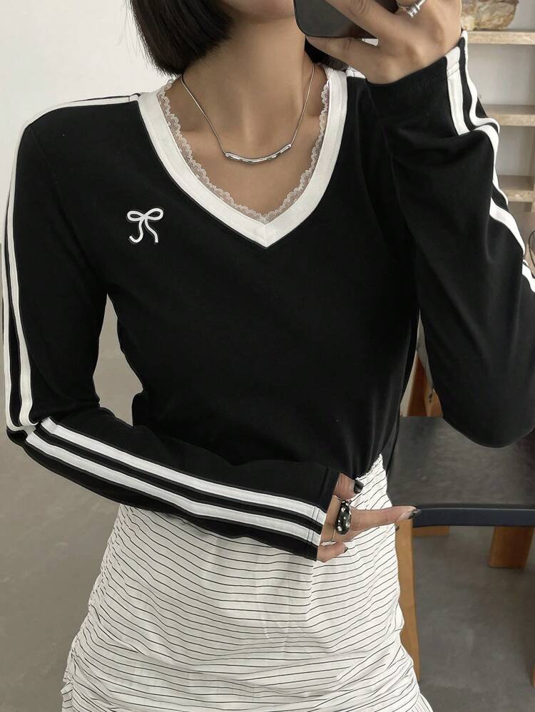 Women Butterfly Print & Contrast Striped Side V-Neck Long Sleeve Casual Sports Tee