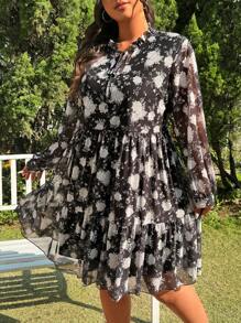 SHEIN EZwear 大码碎花V领节日连衣裙，浪漫休闲风，春夏之选