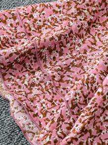 SHEIN LUNE Plus Size Vacation Casual Ditsy Floral Trumpet Sleeve Shirt