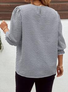 SHEIN Clasi 大尺碼休閒通勤格紋泡泡袖女式上衣 2026秋季時尚 - 藍白色 - 查看 2