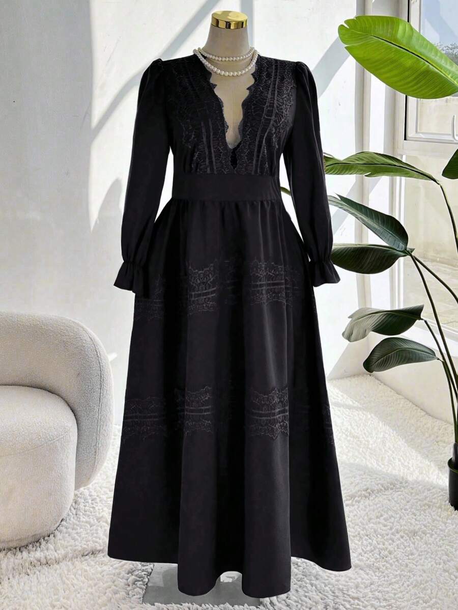 Flirla Vestido entallado con cuello en V profundo, aplicación de encaje y silueta evasé para mujer de tallas grandes, apto para San Valentín