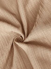 SHEIN Frenchy 大码 Earthy Clothes 纹理绉纱吊带连体裤，带蝴蝶结腰部和 V 领 - 卡其色 - 查看 3