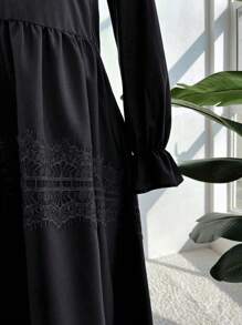 Flirla Vestido entallado con cuello en V profundo, aplicación de encaje y silueta evasé para mujer de tallas grandes, apto para San Valentín