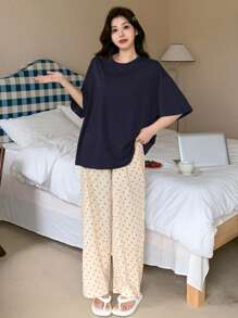 2pcs Solid Color Loose Fit T-Shirt Top & Ditsy Floral Pajama Pants Sleepwear Set - Navy Blue - View 4