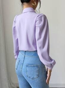 Modelyn Camisa casual de manga larga con botones delanteros y decoración floral 3D para mujeres