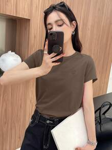 DAZY 女士休闲纯色刺绣爱心短袖T恤夏季，商务休闲女装 - 咖啡棕 - 查看 2