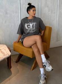 Livesso 女士休闲字母印花宽松短袖圆领T恤打破常规时尚休闲风格当找不到阳光时，就成为阳光夏季图案T恤超大T恤 - 灰色 - 查看 3