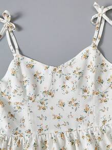 Gaun Cami Berlapis-lapis Motif Bunga untuk Remaja Perempuan, Rok Model Kue, Cocok untuk Semua Musim, Ideal untuk Liburan dan Acara Santai Bergaya Pedesaan - Kuning - View 3