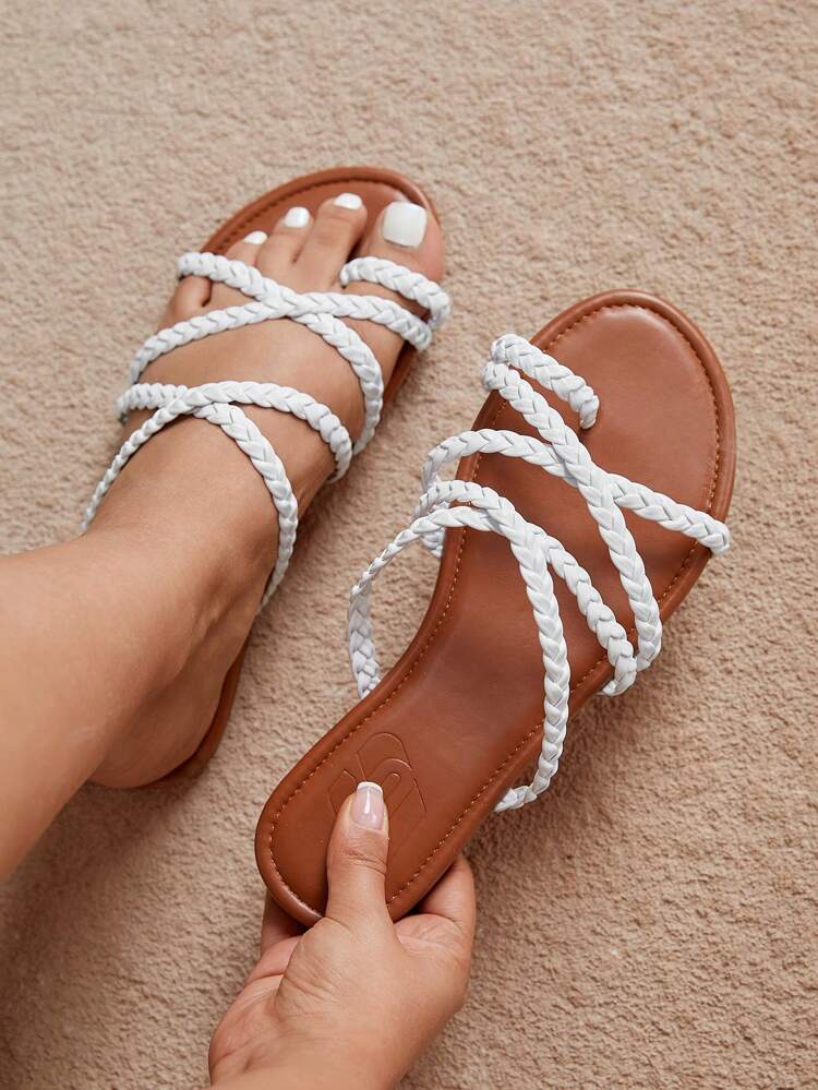 CUCCOO CURVES Women's Flat Wide Width Woven Criss-Cross Bohemian Sandals, Suitable For Vacation, Beach, Casual Daily Wear