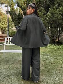 SHEIN EZwear Conjunto de 3 piezas de talla grande: Camisa de hombros abiertos con estampado ondulado de jacquard, pantalones y chaleco, casual para primavera/verano