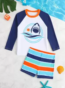 Young Boy Shark Print Raglan Sleeve Top And Swim Trunks 2pcs Swimsuit Set, Summer Beach - Multicolor - View 1