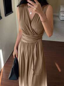 DAZY Đầm dài nữ cổ chữ V không tay, thắt eo, kiểu dáng thanh lịch mùa hè, trang phục công sở nữ, đầm maxi dự tiệc. - màu nâu - Xem 1