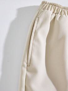 SHEIN Young Boys Basic Casual Style Elastic Waist Pants With Animal Print Pocket And Wooden Button, White Twill Fabric - White - View 6