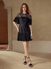 MOTF PREMIUM CONTRAST LACE ZIPPER DRESS - Black - View 2