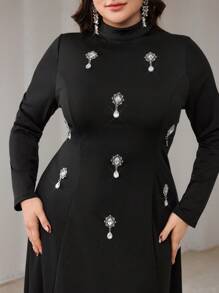 Veilorie 大码女式水钻装饰高领长袖阿拉伯风格连衣裙