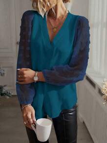 Plus Size Women's Casual Loose Fit V-Neck Long Sleeve Tops