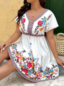 SHEIN VCAY 大码花卉印花 V 领蝙蝠袖休闲连衣裙 女士春季连衣裙 女士春季连衣裙 女士太阳裙 度假连衣裙 女士夏季度假服装 女士春季西部生日服装 波西米亚风女装 狂欢老钱外出服装 女士教师服装 女士早午餐服装 仙女风海滩度假 海滩度假优雅商务休闲装 仙女风可爱乡村风 女士办公室服装 工作毕业装 婚礼宾客装 热带风情 - 彩色 - 查看 7