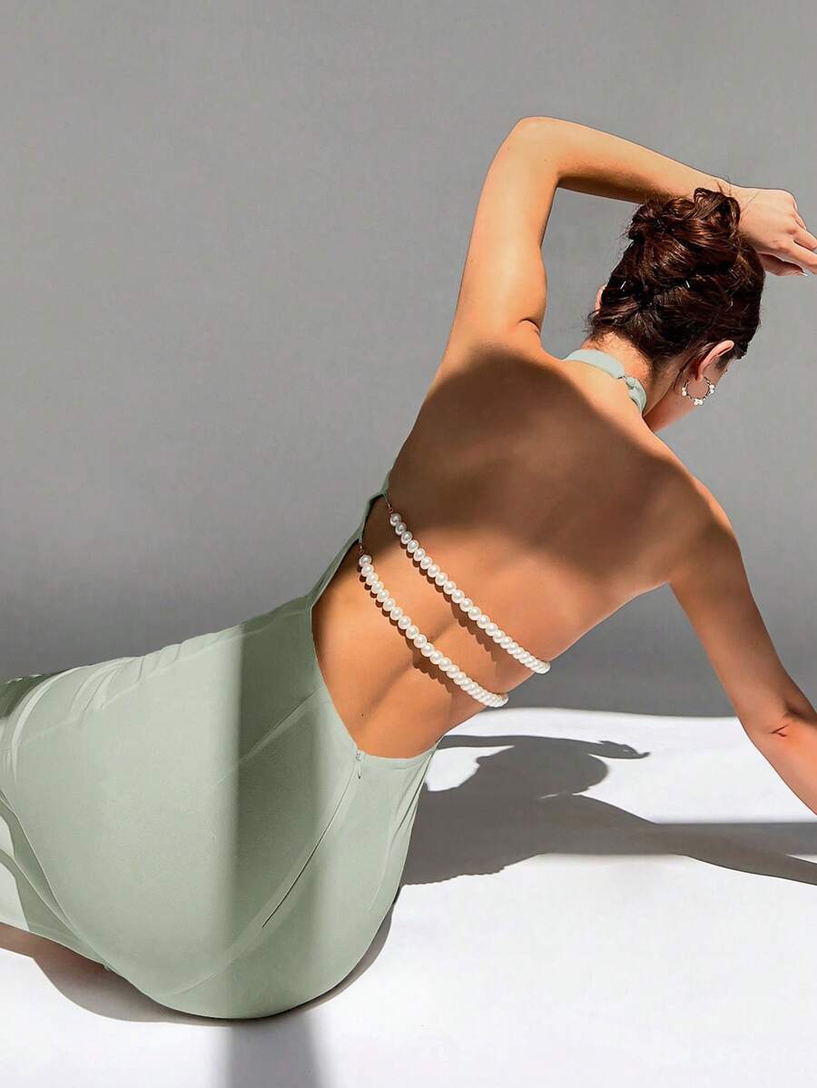 Aloruh Simple Fashionable Backless Summer Dress - Green - View 1