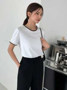 DAZY Camiseta Cuello Redondo Con Ribete De Contraste - Blanco - Ver 6