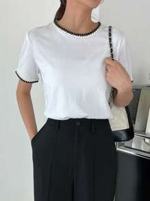 DAZY Camiseta Cuello Redondo Con Ribete De Contraste - Blanco - Ver 2