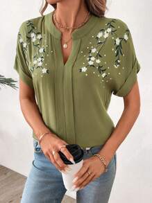 SHEIN Clasi Green Easter Embroidery V-Neck Loose Short Sleeve Blouse For Women Summer Outfits For Women St Patrick St Patrick Day Shirt Women Clothing Summer Easter Dress Women Easter Dress Women - Green - View 4